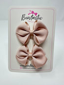 2.5 Inch Flat Bow - Vanilla - 2 Pack