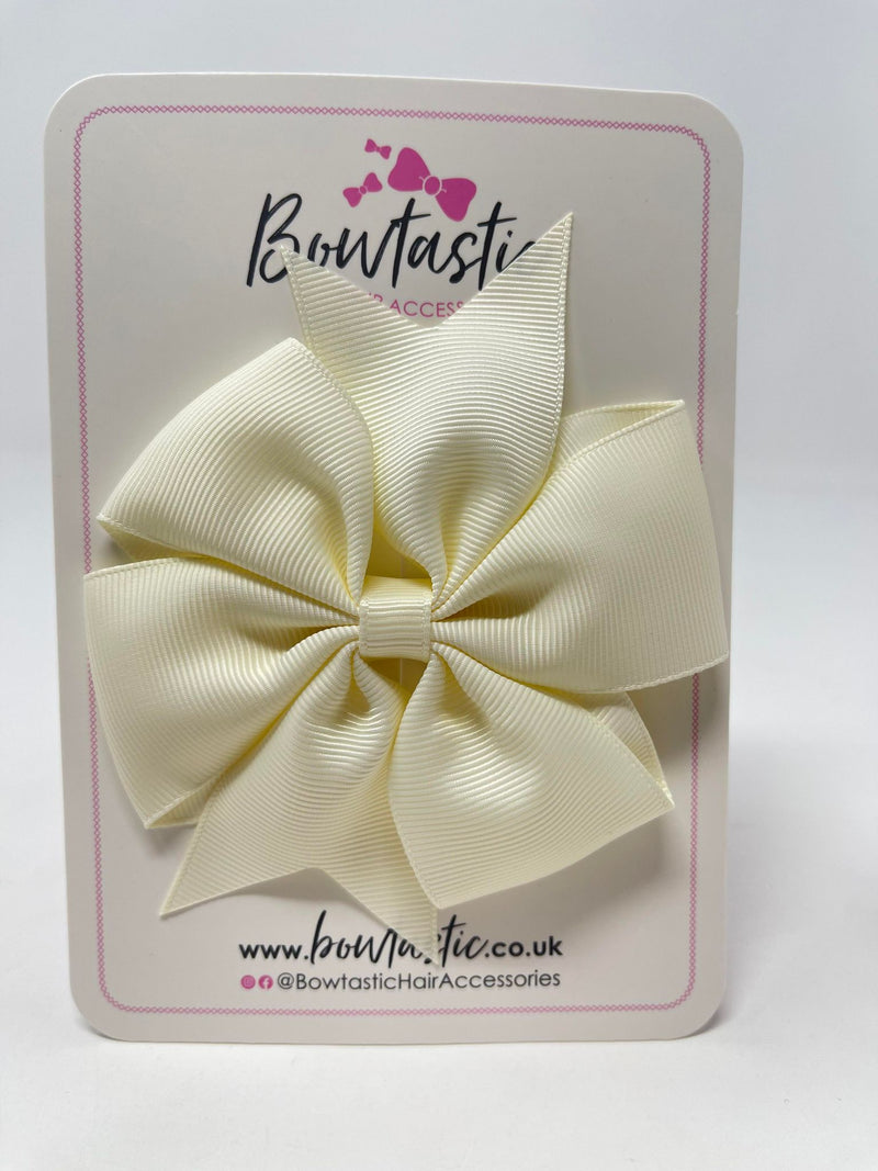 4 Inch Pinwheel Bobble - Antique White