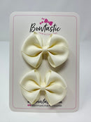 2.5 Inch Flat Bow - Antique White - 2 Pack