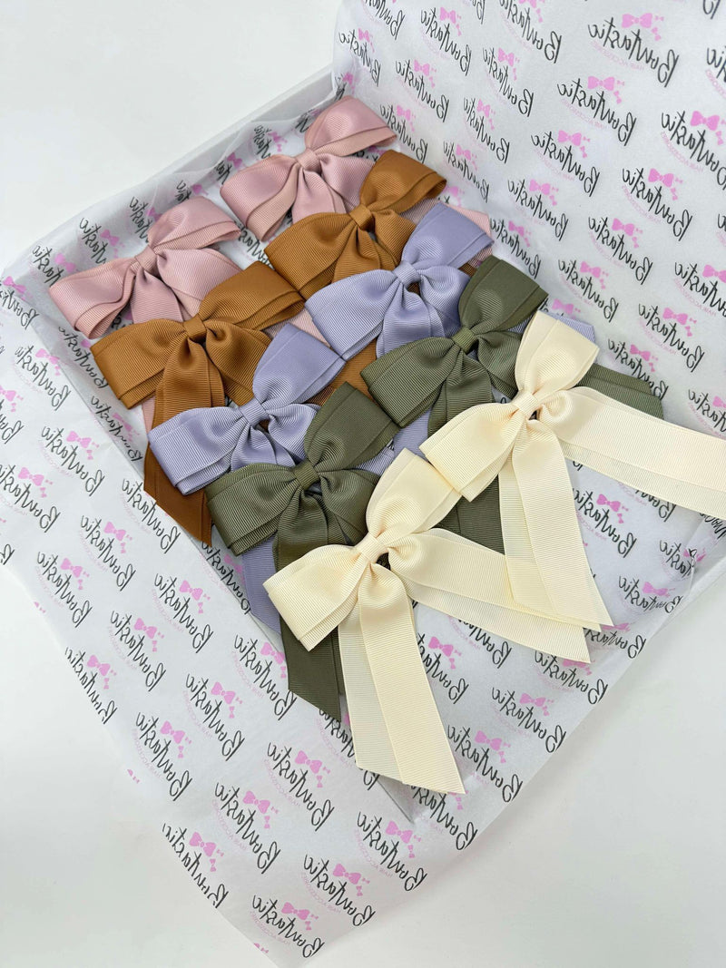 Surprise Bundle - Matching Pairs - 4.5 inch Tail Bows - 10 Pack - Autumn Colours