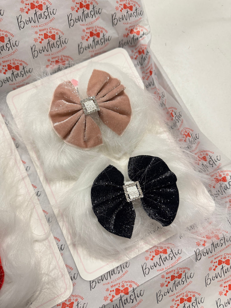 Christmas Bow Set - 4 x 4.5 inch Fluffy Bows