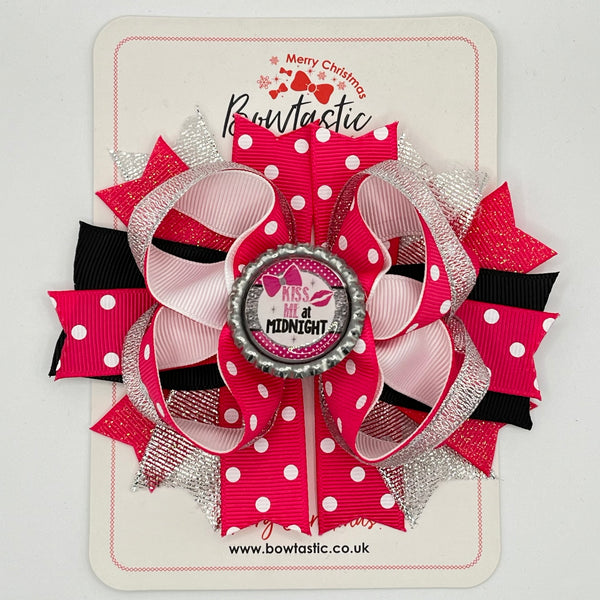 Christmas - 4.5 Inch Bottle Cap Bow - Pink & Black Kiss Me at Midnight