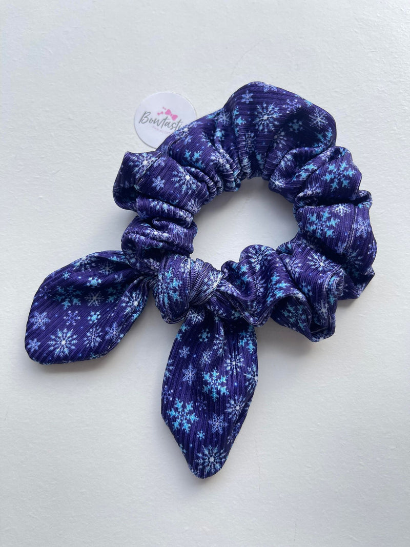 Christmas - Ribbed Bunny Ear Scrunchie - Navy Snowflake