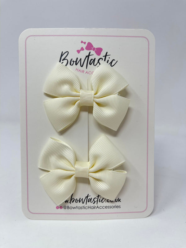 2.5 Inch Butterfly Bows - Antique White - 2 Pack