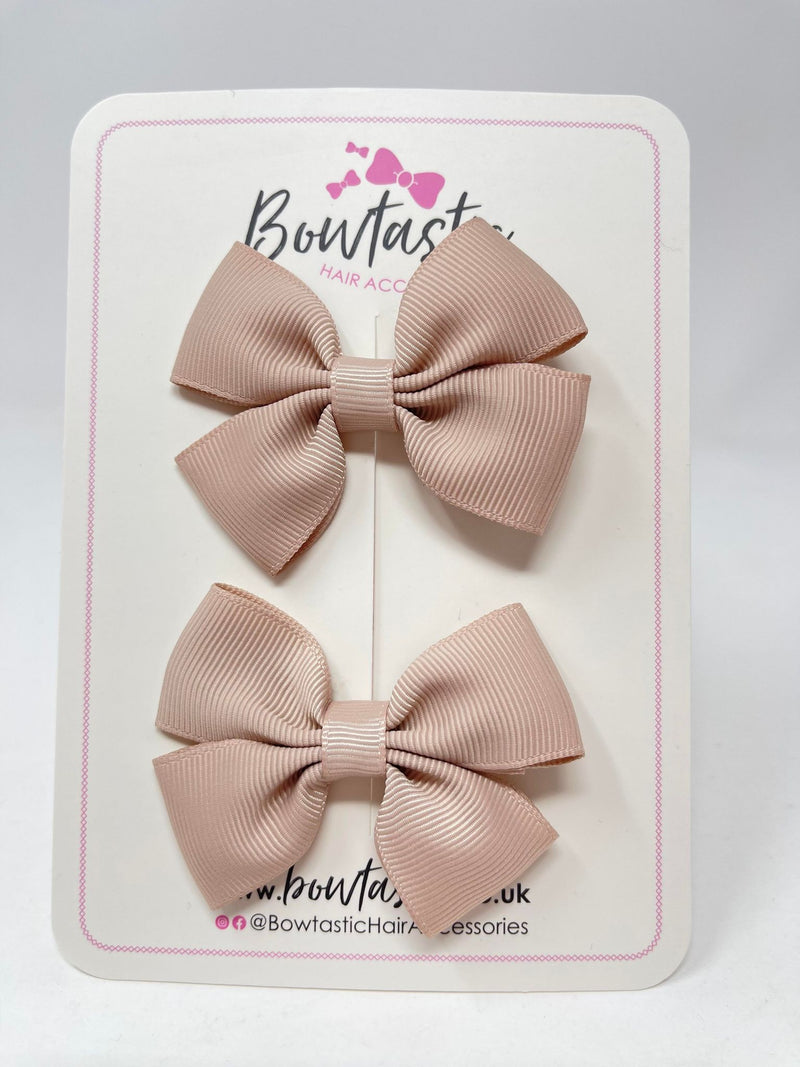 2.5 Inch Butterfly Bows - Vanilla - 2 Pack